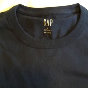 Men’s navy t shirt